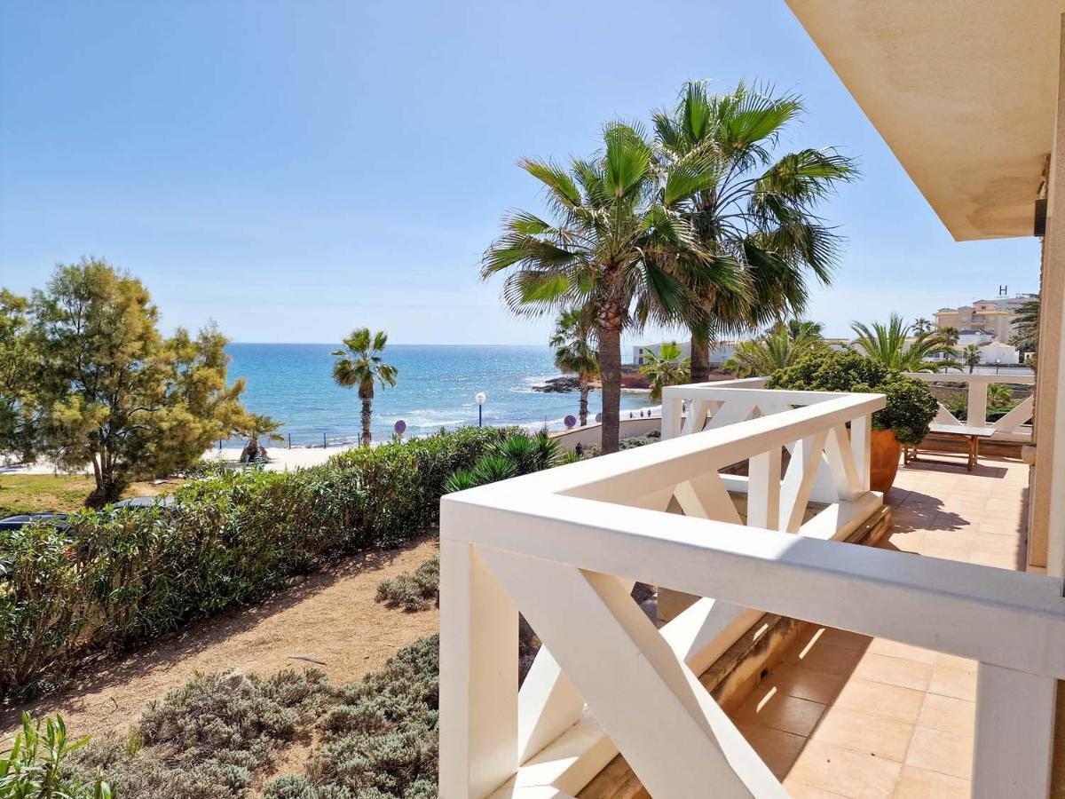 Frontline Beach Villa Playa Flamenca Oriola  Exterior foto