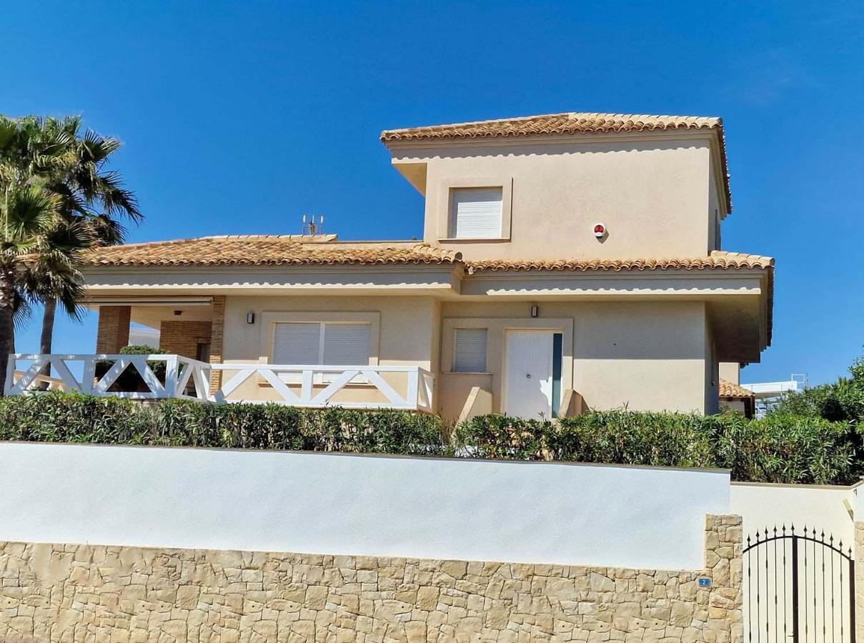 Frontline Beach Villa Playa Flamenca Oriola  Exterior foto