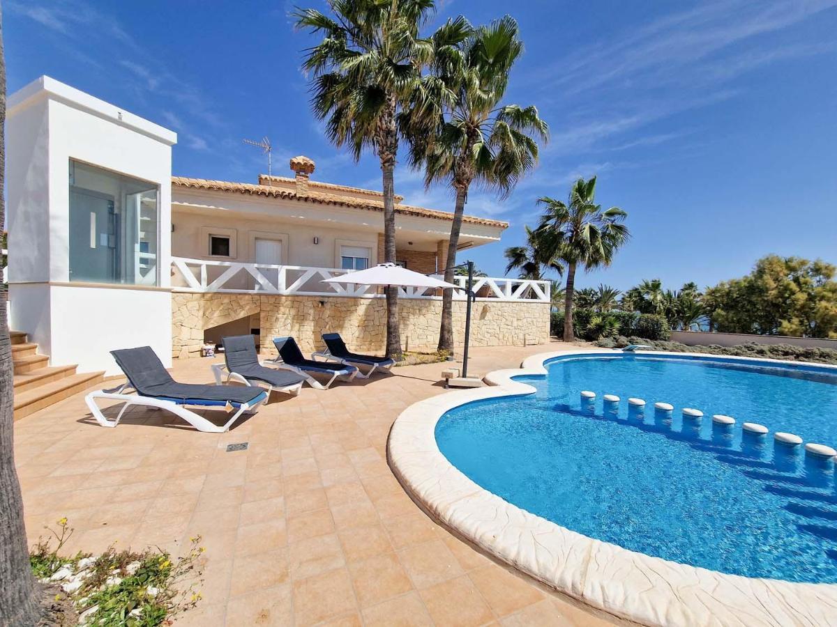 Frontline Beach Villa Playa Flamenca Oriola  Exterior foto