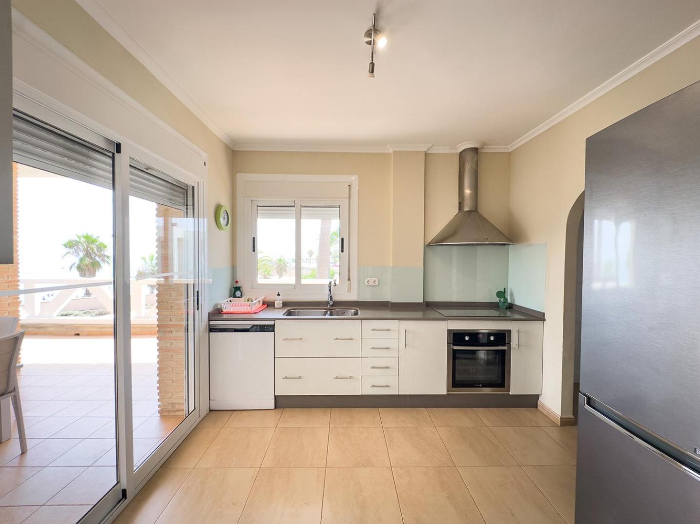 Frontline Beach Villa Playa Flamenca Oriola  Exterior foto